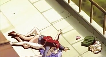 phim sex tele Brunette thay thế ass cho vòi nước. phim sex trẻ